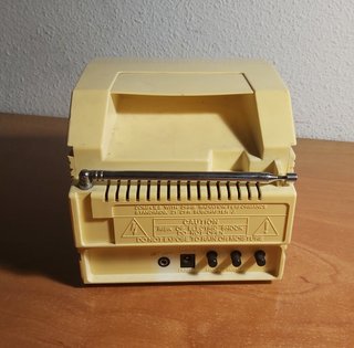 Mini-TV Portátil 4.5" - Tele (año 1.987)