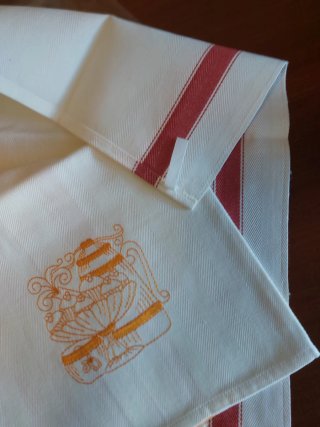 Coppia Torcioni Cucina Ricamati