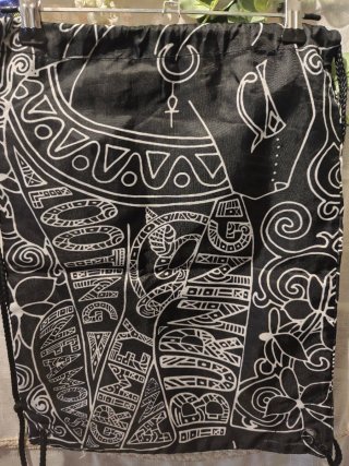 Bolsa de cordón negra tribal étnica estampado
