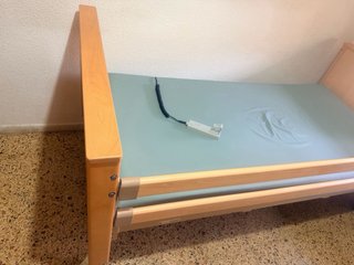 Cama articulada eléctrica con mando