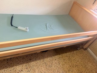 Cama articulada eléctrica con mando