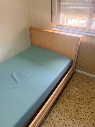 Cama articulada eléctrica con mando