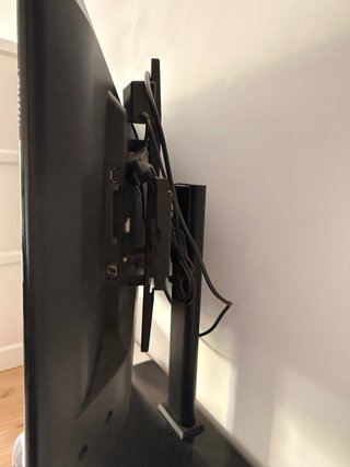 Samsung TV 32 pulgadas + base (excelente estado)