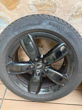 Llantas Originales Mini + Neumáticos Pirelli