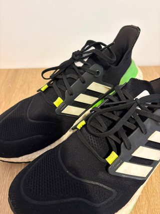 Zapatilla Adidas Ultraboost Talla 44 Negra y Verde
