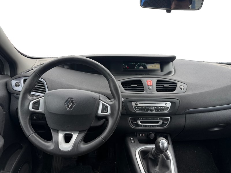 Renault Scénic 1.5 dCi Dynamique 2011, foto 11