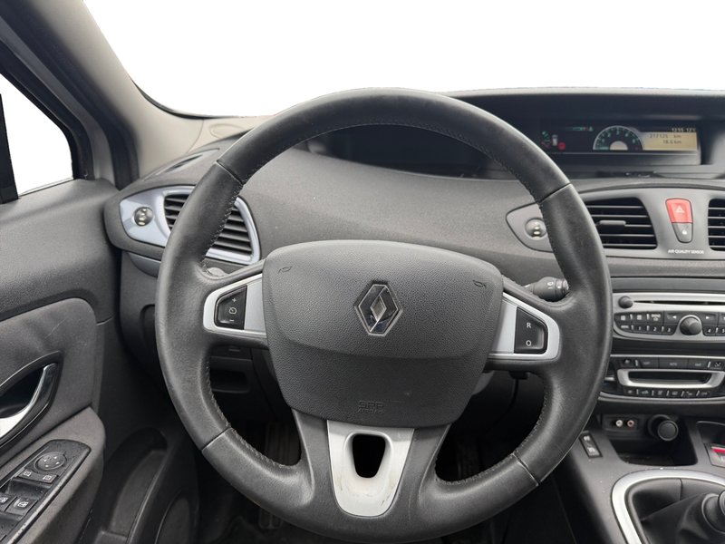 Renault Scénic 1.5 dCi Dynamique 2011, foto 12