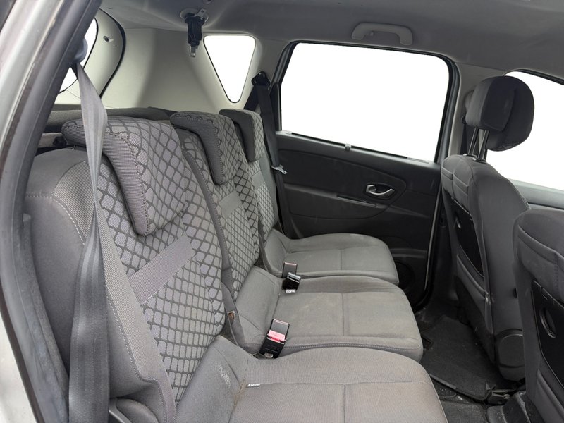 Renault Scénic 1.5 dCi Dynamique 2011, foto 15