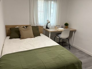 Habitación cama grande Centro de Alcorcón