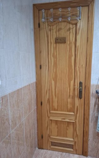 Puerta de Madera Maciza