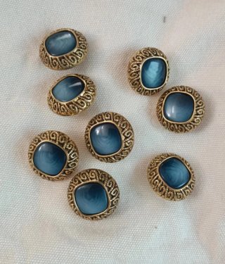 N 31 Bottoni dorati con inserto blu e marrone