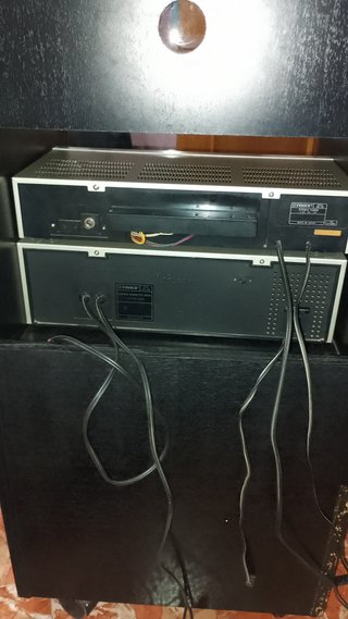 Radio Fisher FM-C35 + Pletina CR-35 (Años 80)