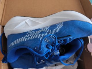 Asics Novablast 5 LE Zapatillas Running Azul