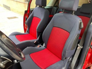 Peugeot 1007 2006