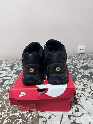 Nike Air Max DN Nuevas Talla 44 color negro