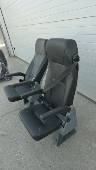 Asiento individual furgoneta con cinturón