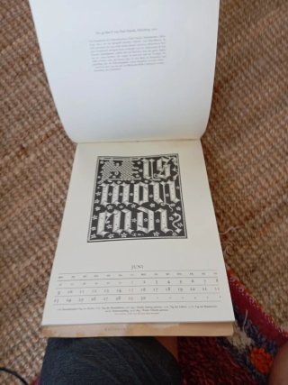 Antiguo manuscrito calendario Schriftkunst