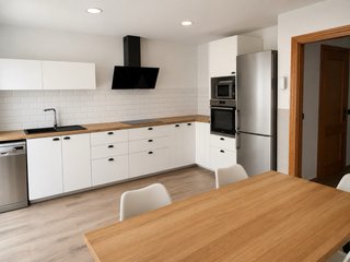 Magnífico adosado de 217 m² reformado en Carbonair