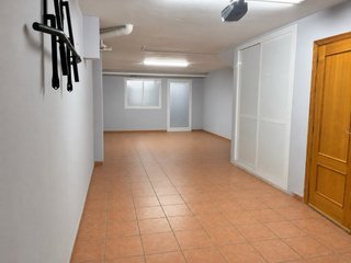 Magnífico adosado de 217 m² reformado en Carbonair