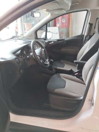Ford Transit Courier 2019