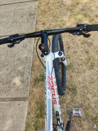 Bicicleta Focus Black Forest