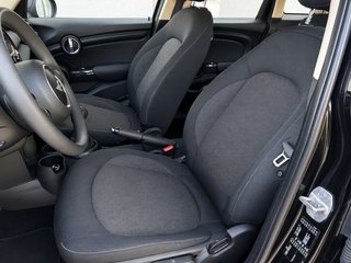 MINI Cooper First (2016)