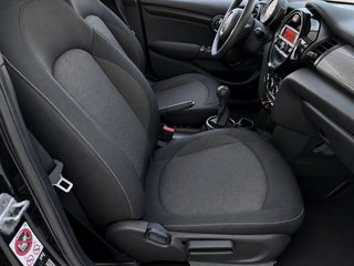 MINI Cooper First (2016)