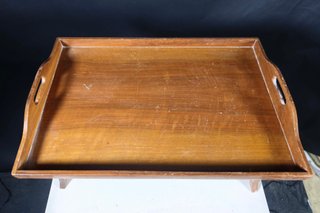 Mesa vintage para cama