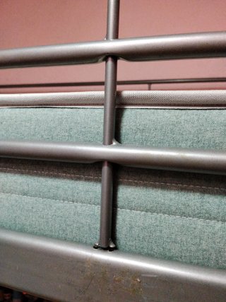 Oferta Cama alta Ikea Svarta metálica