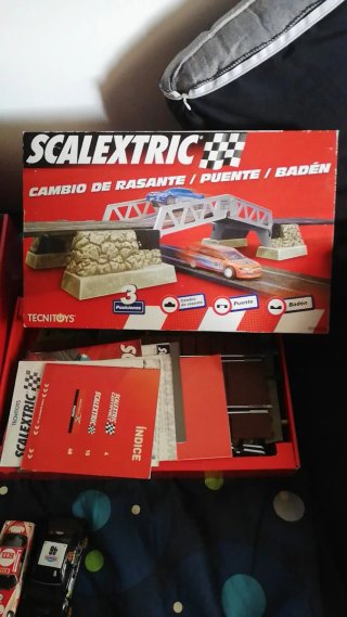 3 Scalextric completos + 6 coches