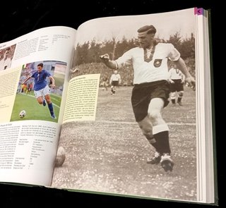 FUTBOL. LOS 1000 MEJORES FUTBOLISTAS DEL MUNDO