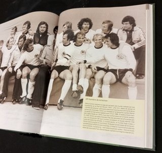 FUTBOL. LOS 1000 MEJORES FUTBOLISTAS DEL MUNDO