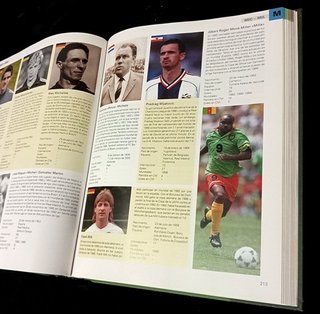 FUTBOL. LOS 1000 MEJORES FUTBOLISTAS DEL MUNDO