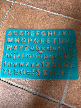 Caja Gigante de Plantillas para Dibujar