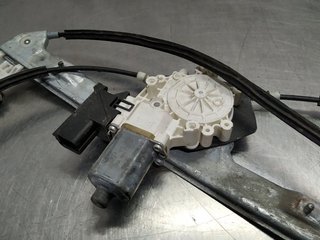 ELEVALUNAS DELANTERO DERECHO MITSUBISHI COLT CZ3