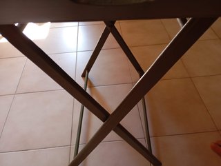 Tavolino/Vassoio da portata con gambe pieghevoli
