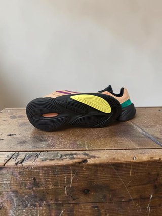Adidas Ozelia W