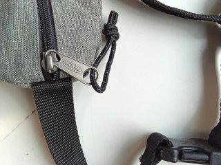 Riñonera Eastpak Gris