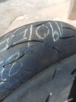 Dunlop Sportmax GP Racer D212