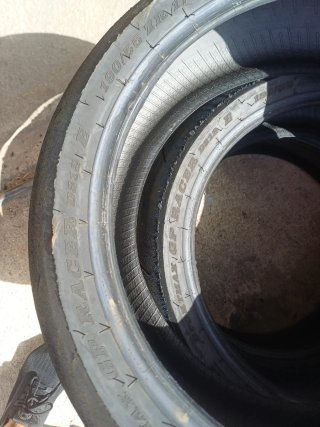 Dunlop Sportmax GP Racer D212