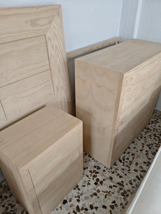 Dormitorio madera sin pintar