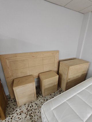 Dormitorio madera sin pintar