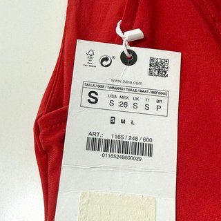 Talla S - Zara Vestido rojo midi fruncido atrás