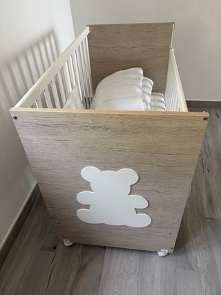 Cuna IKEA con colchón viscoelástico