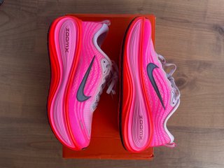 Nike Air Vomero Plus Rosa Talla 38