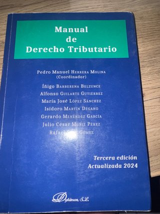 Manual de Derecho Tributario