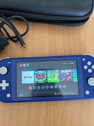 Nintendo Switch Lite Azul con Kart de Mario Kart 8