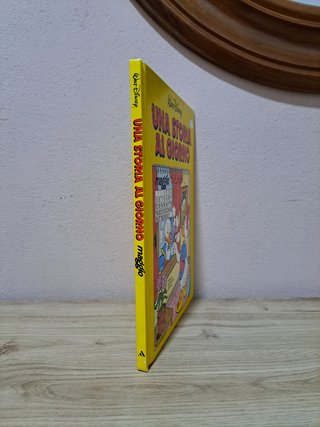 Una Storia al Giorno: Maggio (Mondadori 1986)