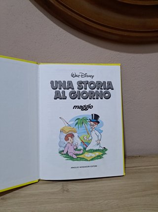 Una Storia al Giorno: Maggio (Mondadori 1986)