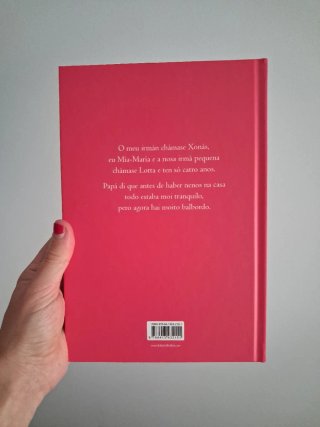 Libro infantil Lotta en galego